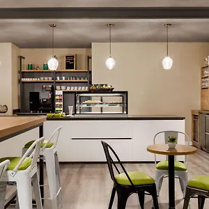 Super 8 By Wyndham Mitte *** Hamburg