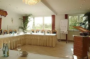 Das Weisse Hotel An Der Elbchaussee Amburgo